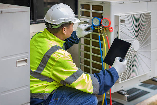 Professional Emergency Hvac technician working in Breckenridge, MI